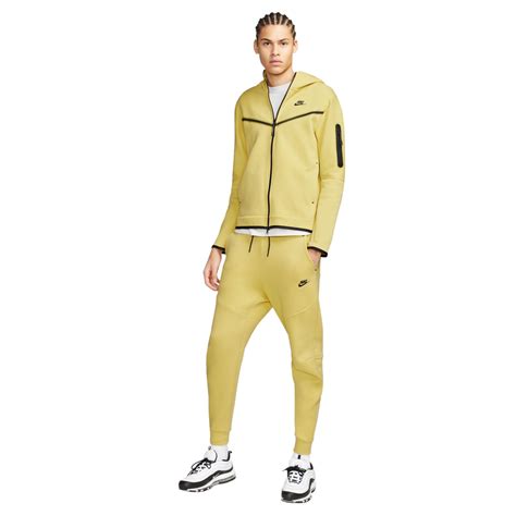 nike trainingspak zwart goud|Zwart Trainingspakken (22) .